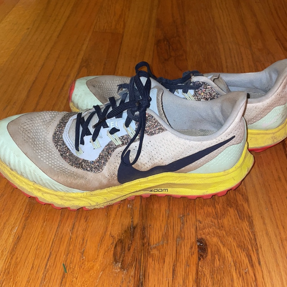 Nike Trail running shoes colorful blue yellow 8.5
